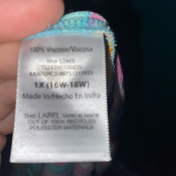 NWT! 16W/18W (1X) Beautiful Dress with Pockets! - Picture 8 of 8